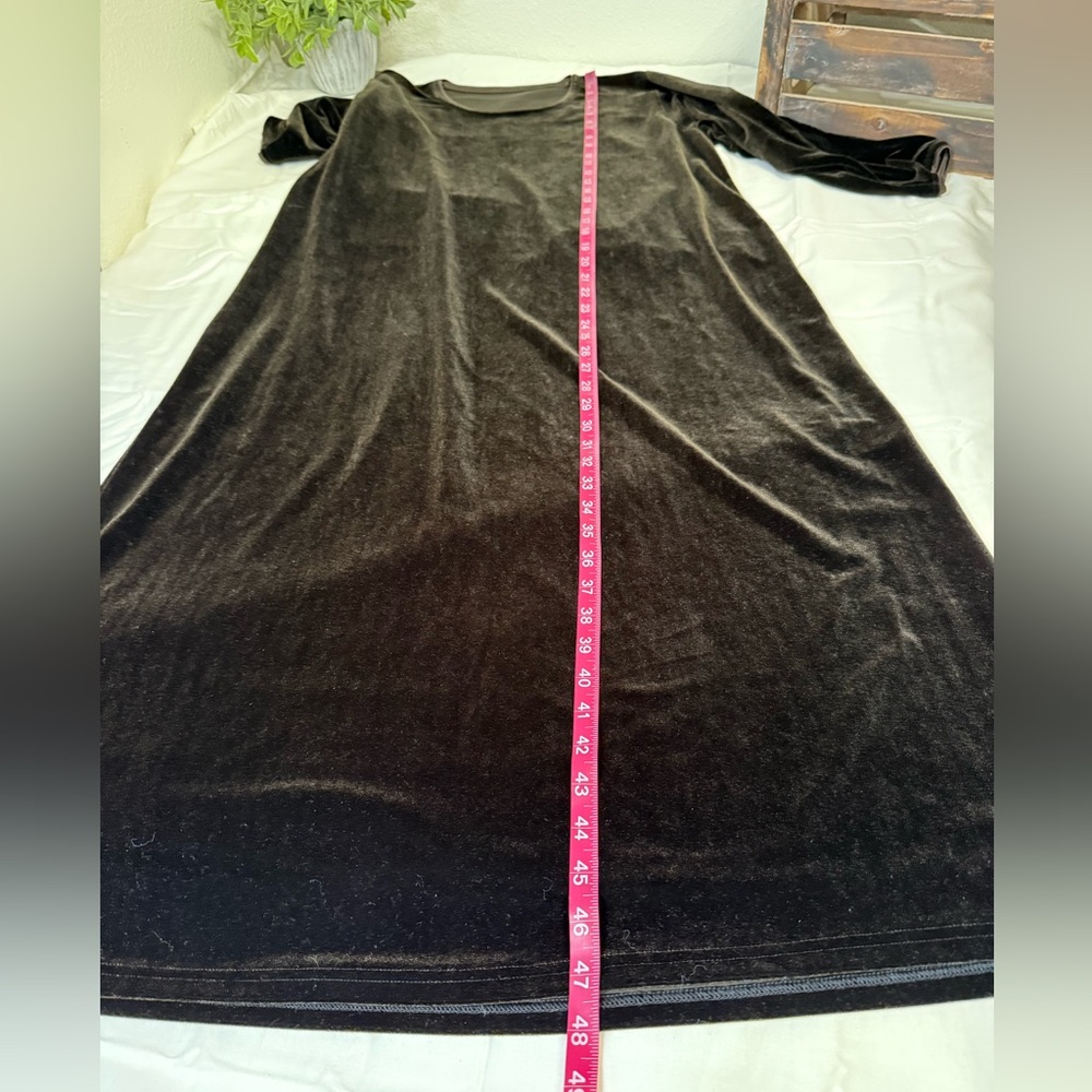 Women’s velour midi dress size xl - Picture 5 of 6